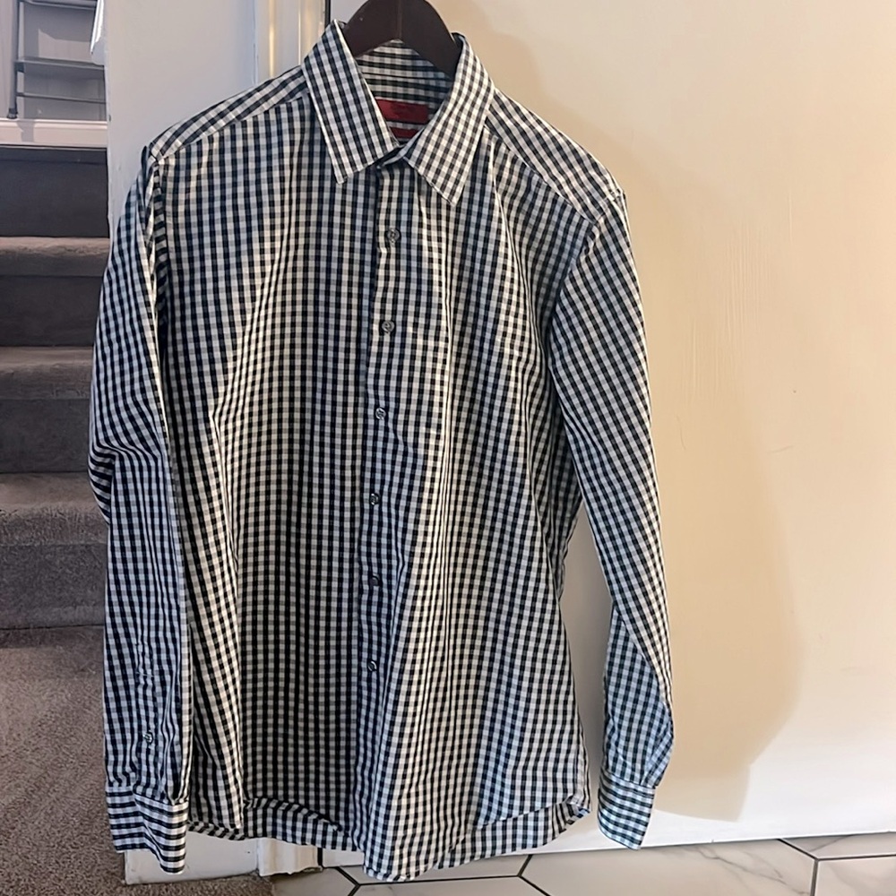 Alfani fitted stretch button down, size M
